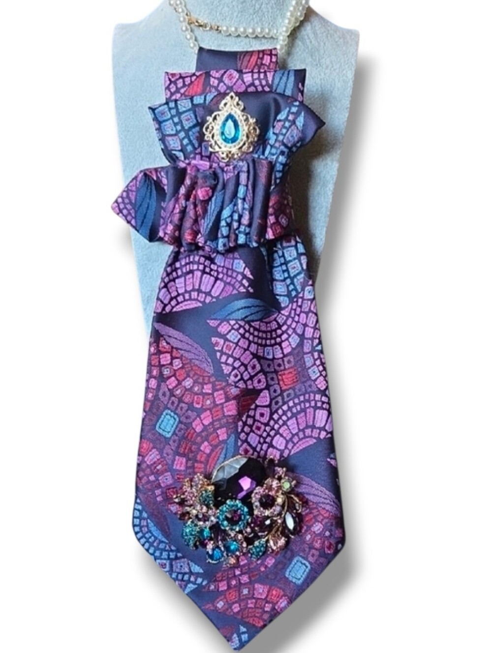 3/$60 Purple and Blue Patterned Cravat with Purple Blue Brooch Accessory